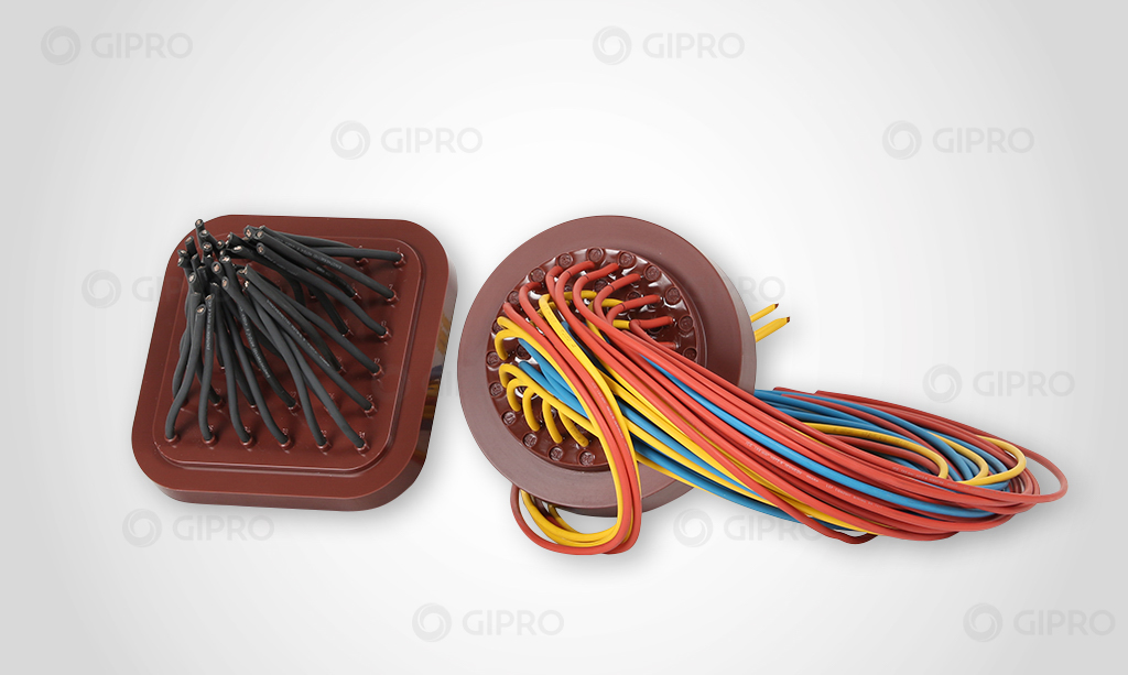 Kabeldurchführungen für Messwandler